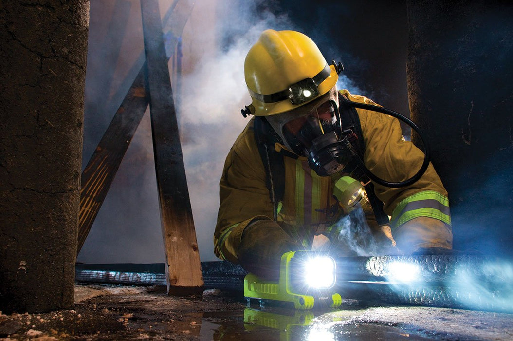 9415 Large LED Lantern Light